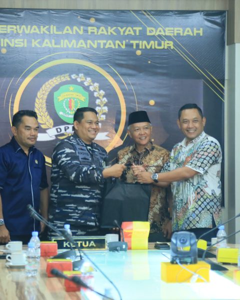 Kunjungan Danlanal Balikpapan Ke DPRD Kaltim, Ijin Bertugas Di Tempat Baru