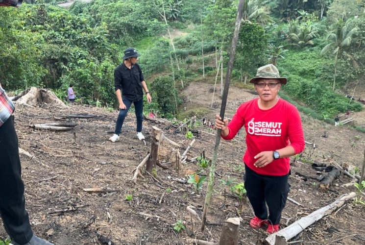 Masih Pertahankan Tradisi Tanam Padi di Lereng Gunung, Samsun Berikan Apresiasi Petani kampung putak