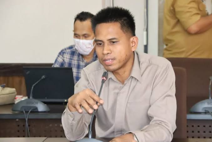 Sutomo Jabir: PLTS Komunal Hanya Solusi Darurat, PLN Harus Masuk ke Seluruh Kaltim