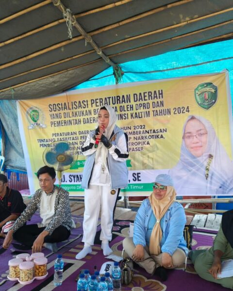 Hj. Syahariah Mas’ud Sosialisasikan Perda Pencegahan Penyalahgunaan Narkotika di Desa Selengot