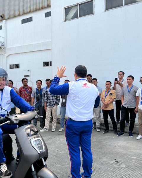 Instruktur Honda Edukasi Ratusan Ribu Masyarakat Soal Safety Riding