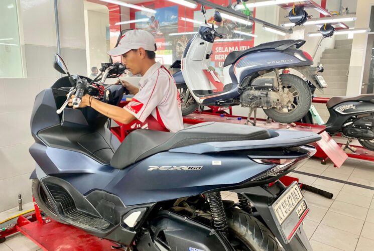 Astra Motor Kaltim 2 Bagikan Tips Penanganan Sepeda Motor yang Baik Setelah Terendam Banjir