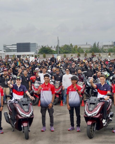 Berkah Punya PCX, 500 Bikers Honda Ditemui Pebalap MotoGP