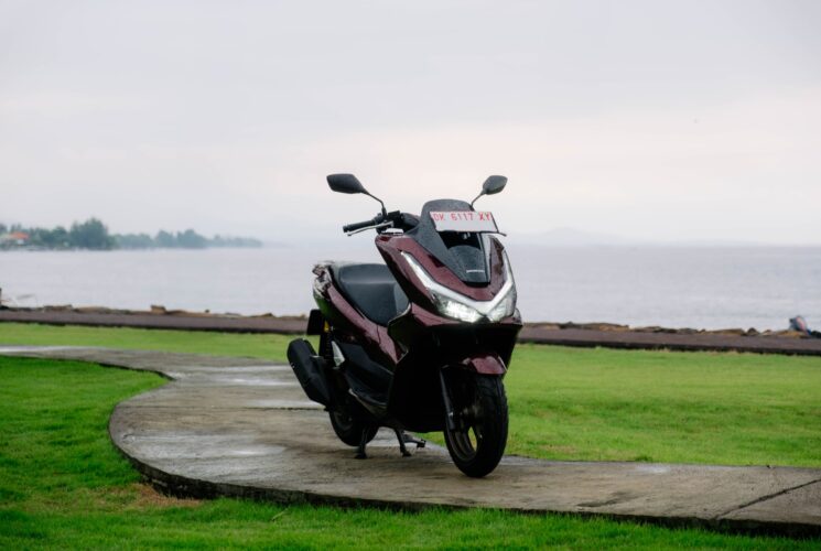 Terbaru dari Honda PCX160, Tetap Terkoneksi dan Bebas Ribet dengan Honda RoadSync