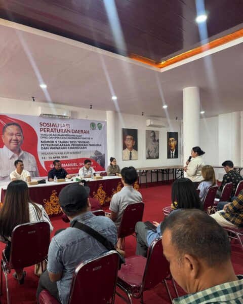 Perkuat Karakter Bangsa, Ekti Imanuel Sosialisasikan Perda Pendidikan Pancasila di Barong Tongkok
