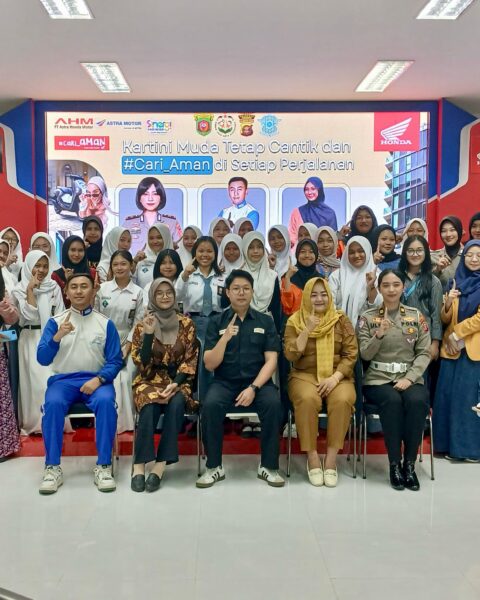 Bangkitkan Semangat Kartini Masa Kini dalam Berkendara Lewat Seminar Safety Riding
