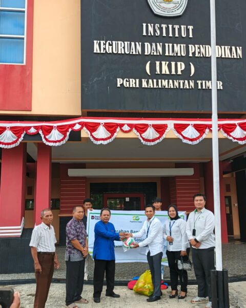 Pegadaian Samarinda Salurkan Bantuan Sarana Pendidikan ke SMKN 10 dan IKIP PGRI Kaltim