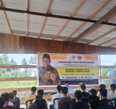 Apansyah Sosialisasikan Perda Kepemudaan di Desa Manubar