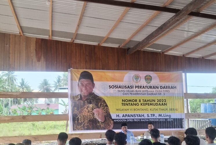 Apansyah Sosialisasikan Perda Kepemudaan di Desa Manubar