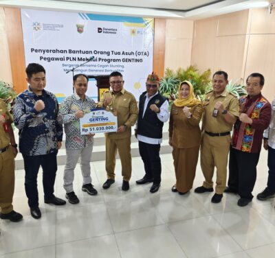 PLN dan Pemkot Samarinda Salurkan Bantuan GENTING untuk 21 Anak Berisiko Stunting