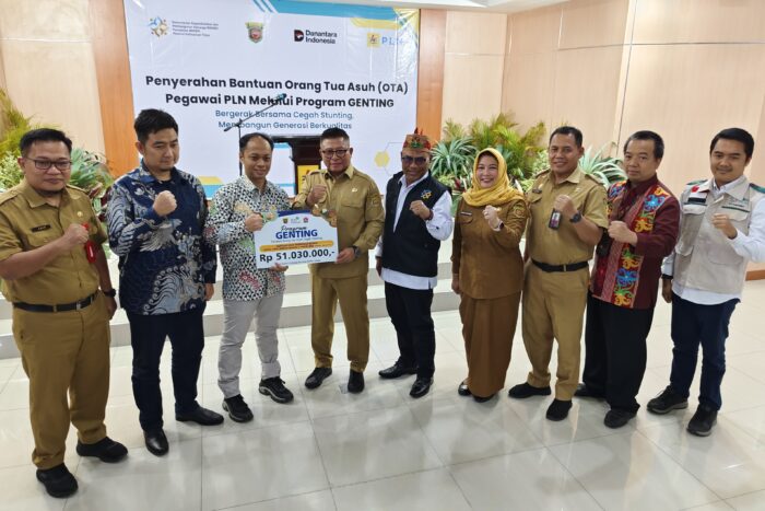PLN dan Pemkot Samarinda Salurkan Bantuan GENTING untuk 21 Anak Berisiko Stunting