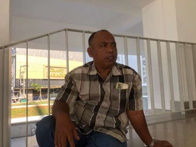 Budi saat mengisahkan perjalanan spiritualnya kepada Onoff.id.(Foto: Onoff)